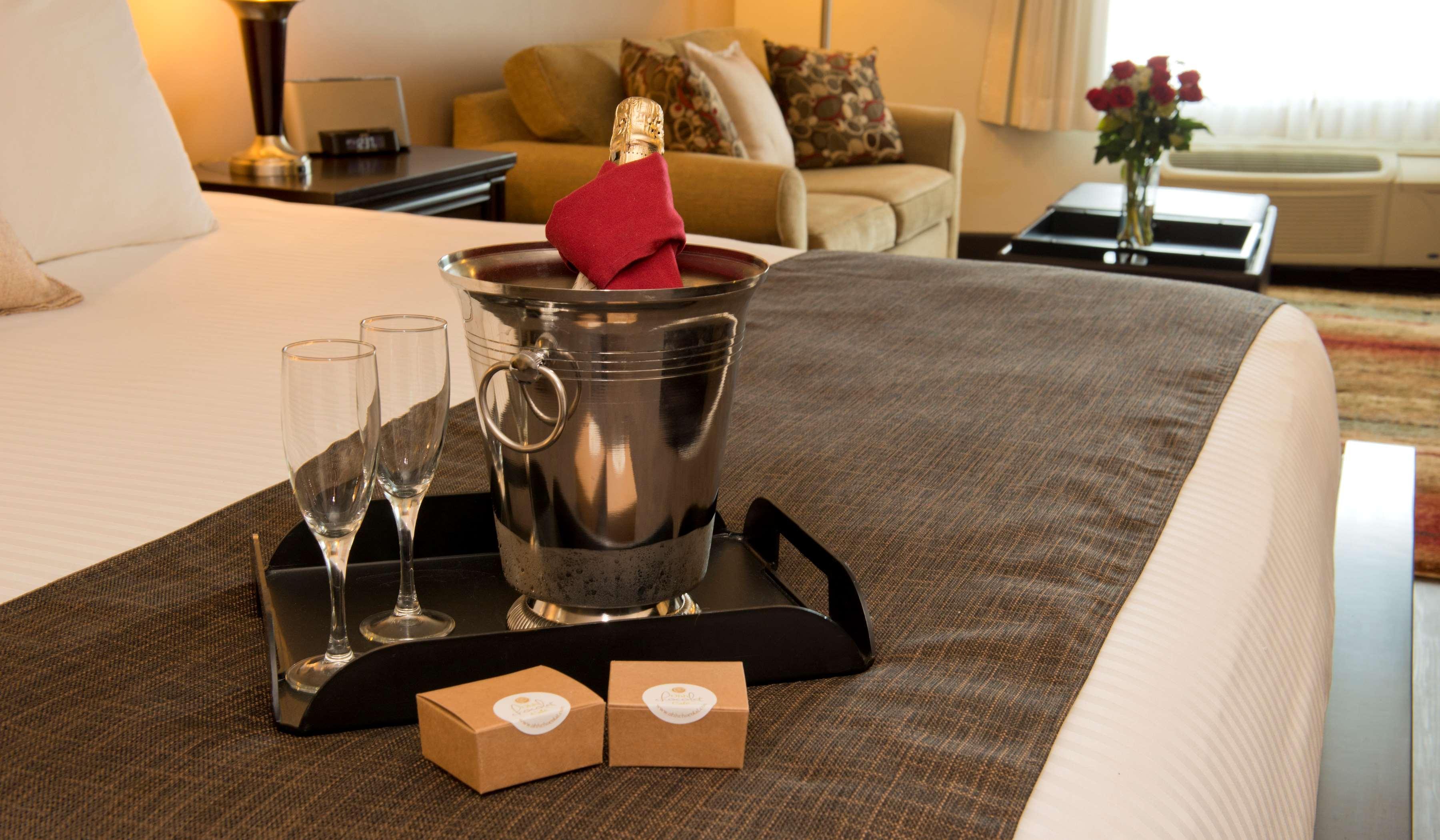 Prestige Treasure Cove Resort, Worldhotels Elite Prince George Luaran gambar