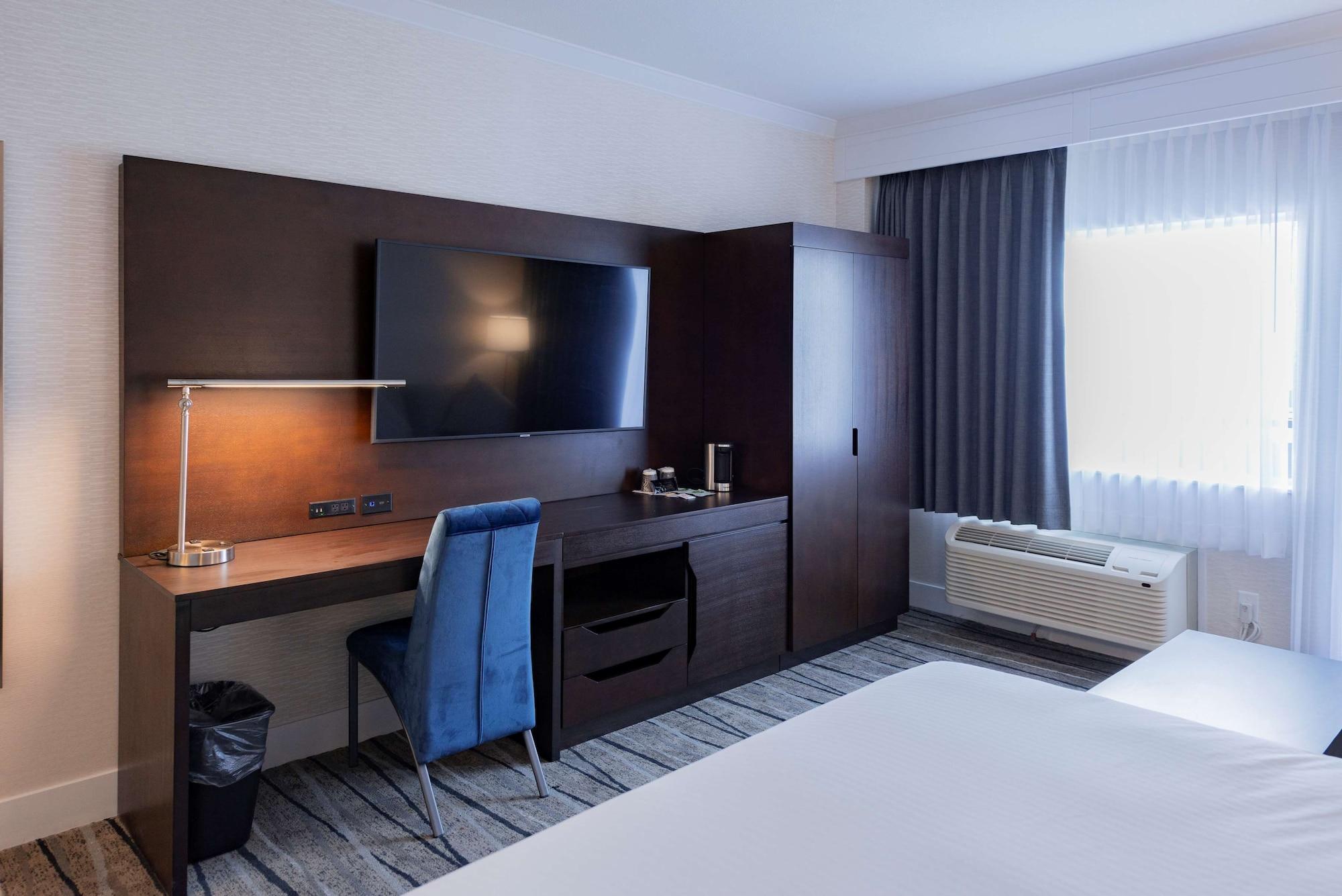 Prestige Treasure Cove Resort, Worldhotels Elite Prince George Luaran gambar