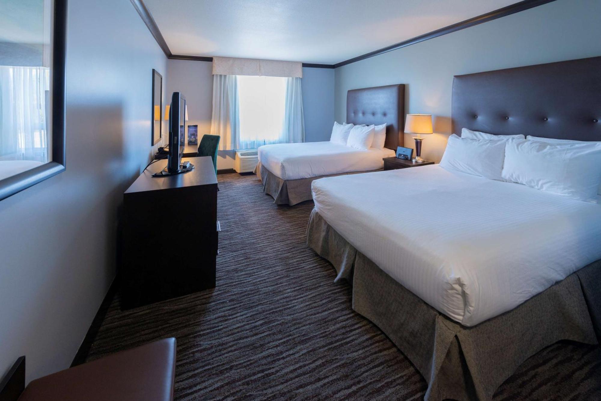 Prestige Treasure Cove Resort, Worldhotels Elite Prince George Luaran gambar